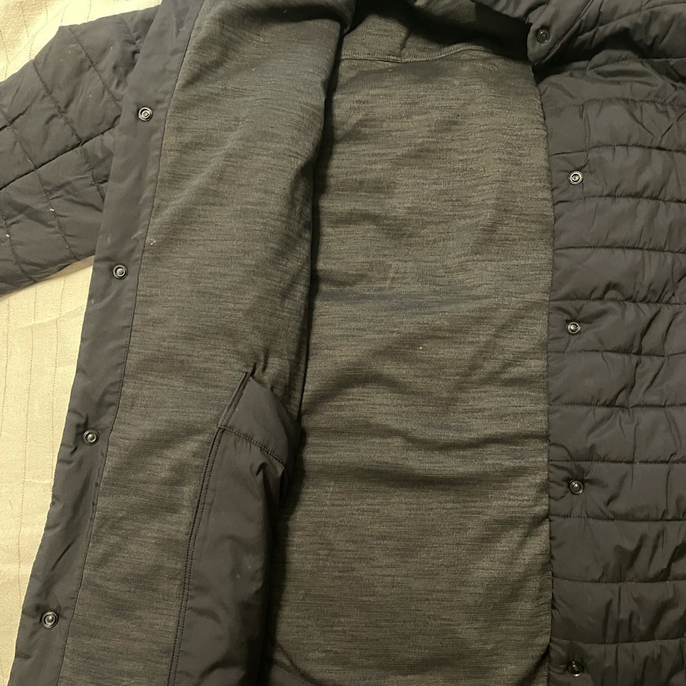 Lululemon light puffer jacket! Reversible!